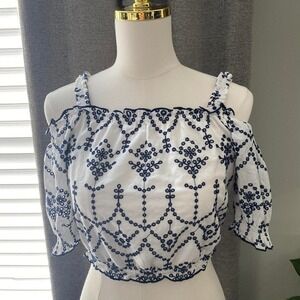 GUESS White & Navy Embroidered Off-Shoulder Crop‎ top size 12